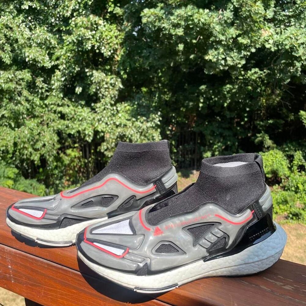 Adidas x‎ Stella McCartney UltraBoost 22 Womens 7.5 Black White